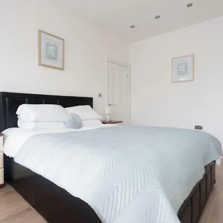 Montagu House Holiday home Leeds (West Yorkshire)
